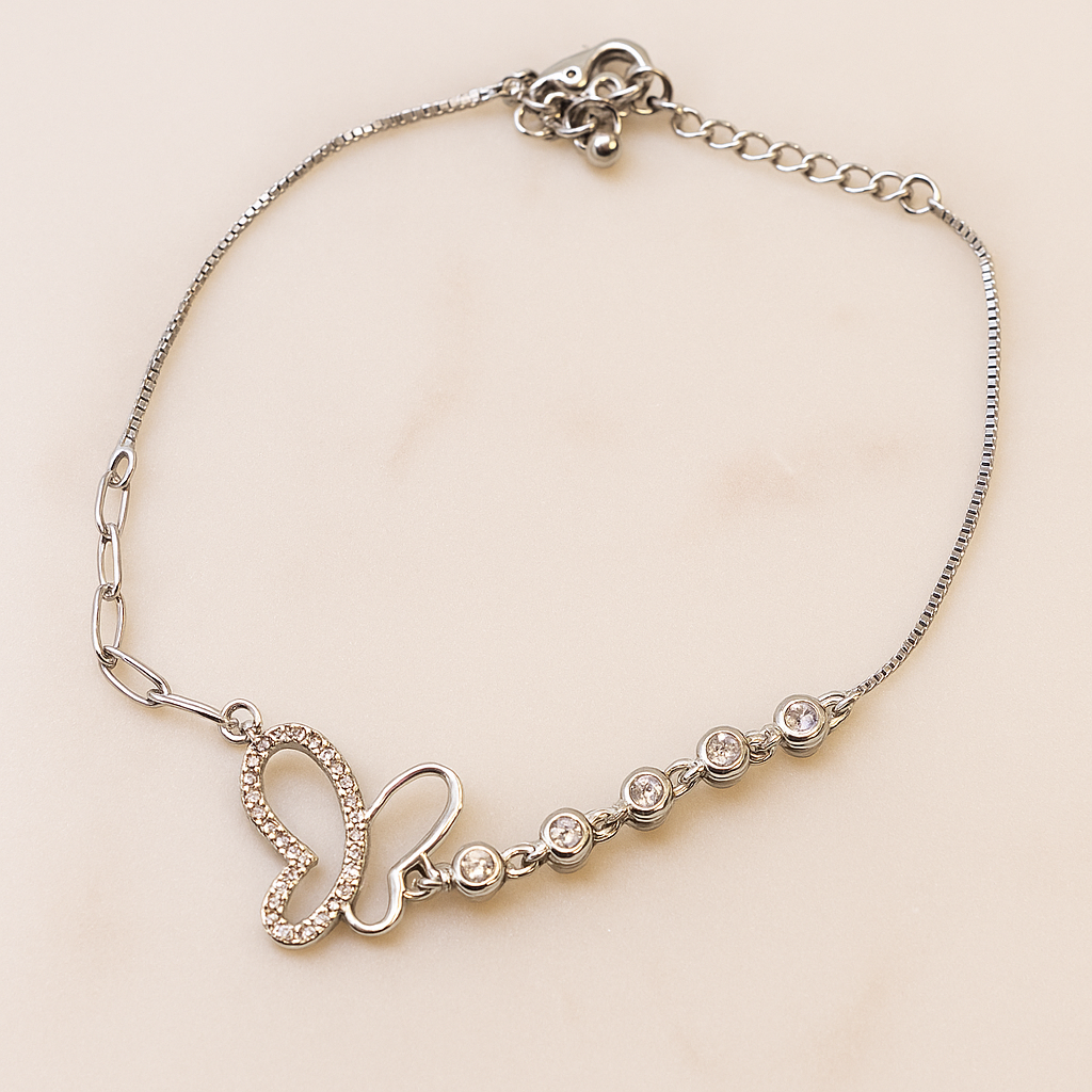 اسوارة  فراشة