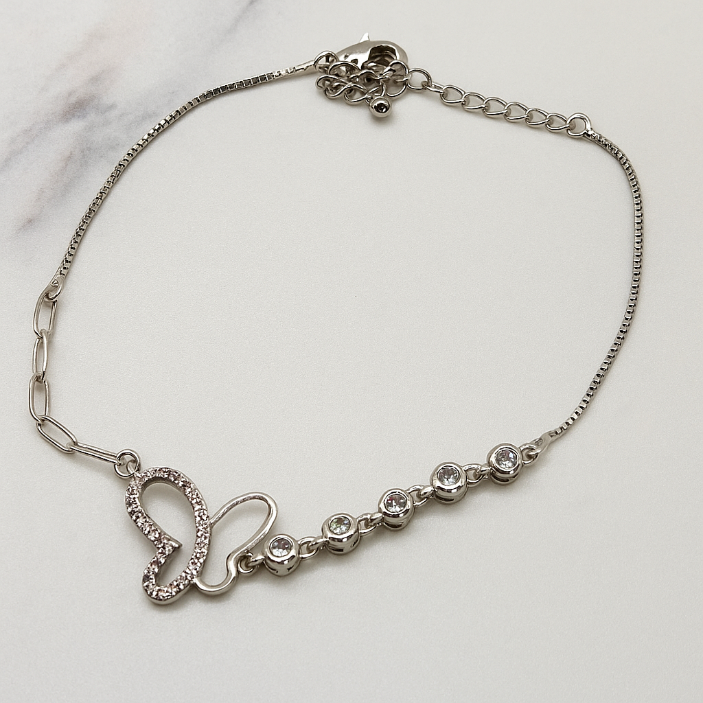 اسوارة  فراشة