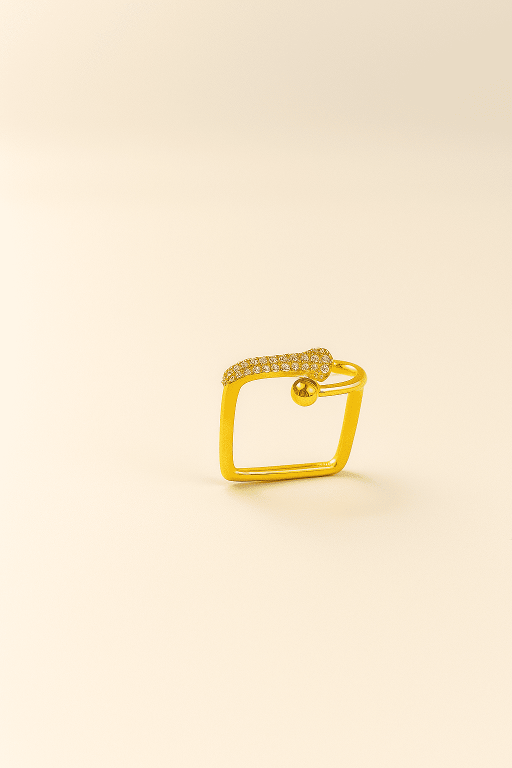 خاتم اللمسة العصرية ذهبي