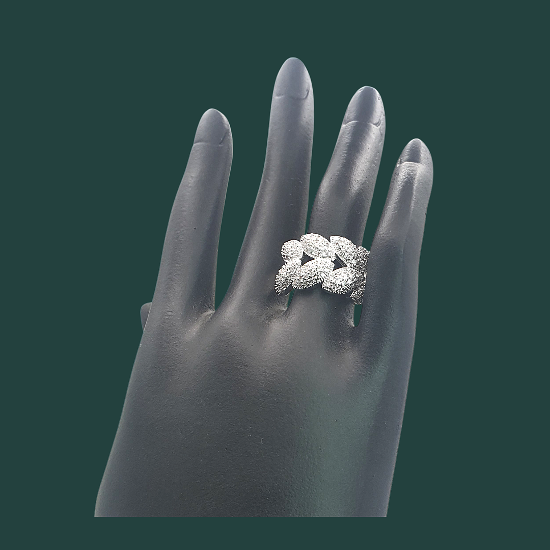 طقم فضه زركون ابيض فص ابيض كبير 4 قطع