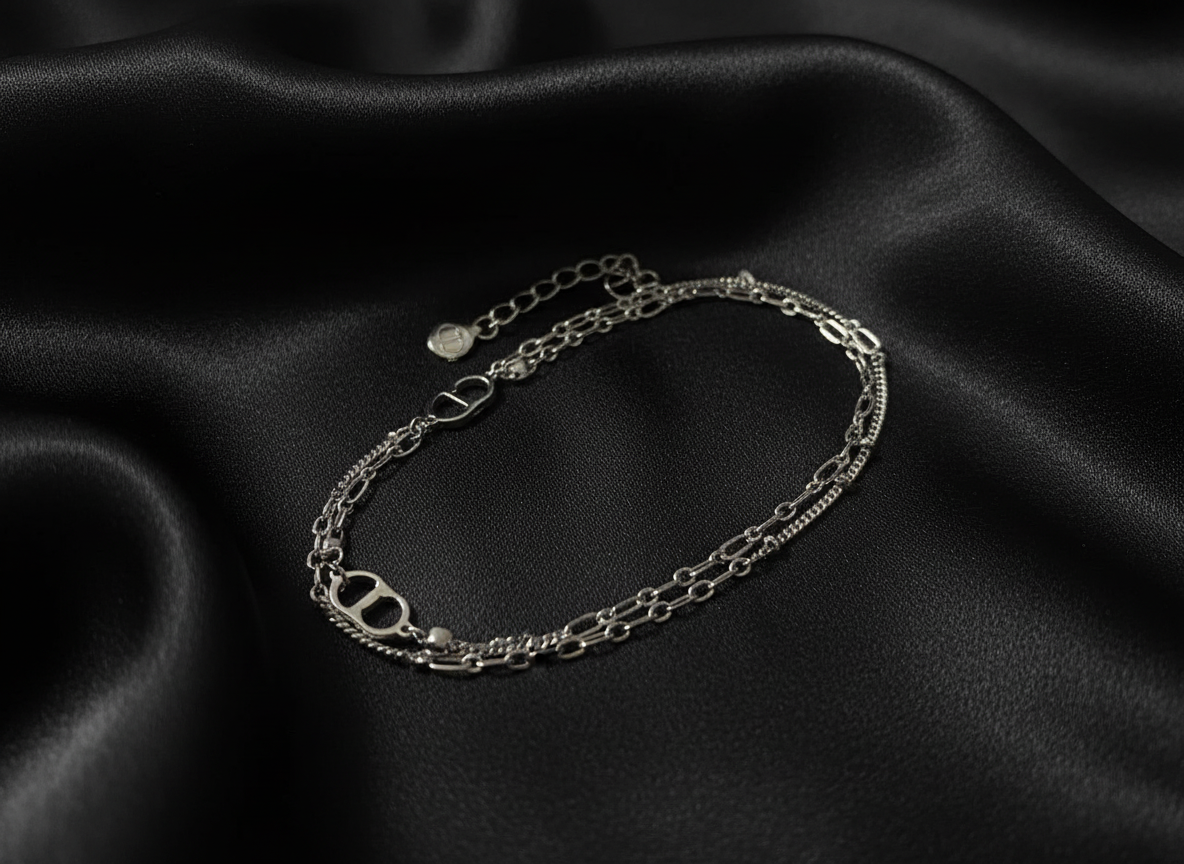 خلخال نسائي أنيق بطبقتين مع شعار CD -  باللون الذهبي والفضي